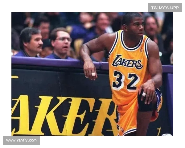 纪念篮球传奇时刻探索NBA球员专属纪念球衣背后的故事与意义 纪念篮球传奇时刻探索NBA球员专属纪念球衣背后的故事与意义